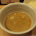 Yokohama Iekei Ramen Kamariya Ootemachi Ten - 