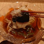 伯雲 - 肝ソースが乗った鮑