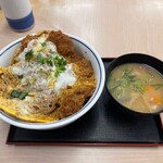 かつや - カツ丼(松)つゆだく＋とん汁(小)