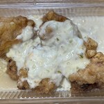となりの惣菜屋 岩本 - 自家製タルタルのかかったチキン南蛮単品