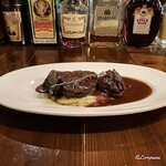 ワインノエビスケ - 牛ホホ肉の赤ワイン煮