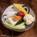 ワインノエビスケ - つきだしの地野菜のバーニャカウダ