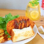 g’morning cafe - チキンカツサンドとレモネード