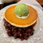 武蔵野茶房 - 『パンケーキ 抹茶あずき 黒みつかけ』