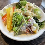 ベリーベリーファーム上田 レストラン - サラダバー