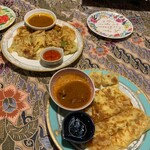 ラサ・サヤン - ロティチーズ、ロティチキン