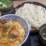 どんどん - 親子丼とざるうどんのセット　麺大盛り　940円