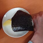 ラーメン大光 - おむすび(鮭) 250円(税込)。
      (大きめ)