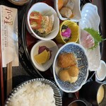 旬菜の味わい がら里 - 花かごランチ