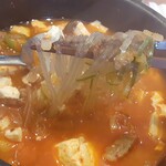 カルビ丼とスン豆腐専門店 韓丼 - 春雨