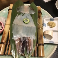 海鮮家 はこだて 本店 - 【北ノ物語】　全9品 　～北の贅沢をプラス～ （5,000円）
                      ◆活魚
                      活烏賊踊り造り