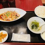 本格四川料理 麻辣先生 - よだれ鶏の定食