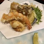 宵ノねこ - 天ぷら盛り合わせ