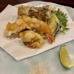 宵ノねこ - 天ぷら盛り合わせ