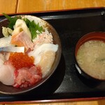 吉里吉里 - おまかせ海鮮丼