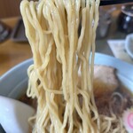 大昇楼 - 中細麺　喉越しがいい