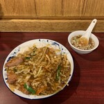 中華料理 ミッキー飯店 - ミッキーライスとセットの中華スープ('23/07/15)