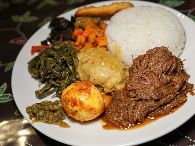 ワルン ブルカ ジャヤ｜鹿島台のインドネシア料理店