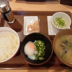Sukiya - 納豆・まぜのっけ朝食（ミニご飯、おんたま）、しじみ汁