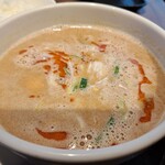 彩華 - 味玉、メンマ、叉焼が潜んでいるゴマのつけ汁