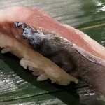寿司 魚がし日本一 - 生サバ。