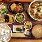 二葉ごはん - 「チキン南蛮定食」@1350＋「よくばりセット(惣菜三点盛り・ドリンク付き)」@680