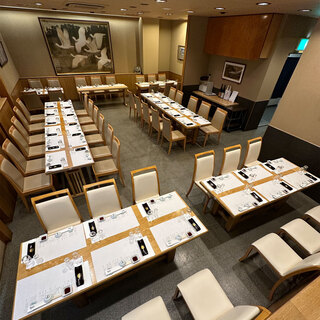 接待・慶事・会食など様々な御用途にご利用ください