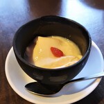 杏仁豆腐（一口アンニン豆腐）　50円