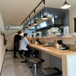 旋 - 新店でしから、綺麗な店内です♪