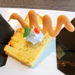 日本料理 たくあん - デザートのシフォンケーキ