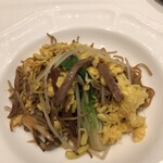 大阪 聘珍樓 - 広東風？　これはこれで　焼きそば美味しい。