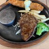 ステーキのあさくま - 料理写真:ランチ赤身ステーキ120g   1,738円　大エビフライはクーポンで無料