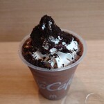 McDonald's - ココア氷にホイップクリームとオレオ。