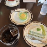 アサヒグループ大山崎山荘美術館 - もう一つは　彩りの緑 Leafy Green 抹茶とホワイトチョレートのケーキです。