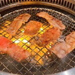 Yakiniku Tonri - 