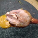 レヴォ - 〜L‘evo鶏〜鶏ムネ肉と鶏モモ肉、クマの内蔵とクマの手、ライスを詰めたもの