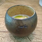 レヴォ - 〜大門素麺〜やぎチーズのスープに半生素麺をアルデンテに仕上げ、ふきのとうのソース添え