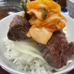 きみや  - キムチのアレンジ。