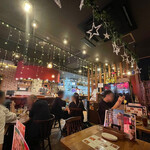 PIZZA & GRILL FRIENDLY DINING BAR - 内観