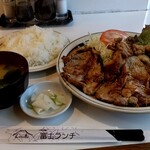 冨士ランチ - 豚生姜焼き定食（全景）