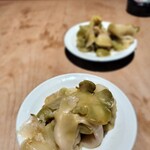 中国料理 もみぢ - お通しのザーサイ