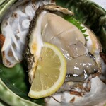 鮨よし - 岩牡蠣 手のひらくらいの大きさありますよ