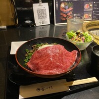個室焼肉 富士門 恵比寿 - 【期間限定】
                    ⭐️ 和牛丼御膳¥1.480→¥999
                    　※ご飯大盛り無料
                    　※キャッシュレス決済可