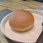 レヴォ - 自家製小麦パン