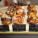 Daily's muffin - 店内のマフィン