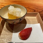 はなれ 味重 - 南高梅　苺
