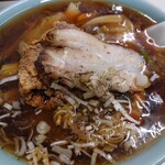 Rairai Ken - 特製ライラーメン！どでかい唐揚げと餡掛けがのっています！