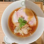 Japanese Ramen Noodle Lab Q - 醤油わんたん麺