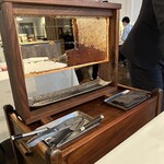 Installation Table ENSO L'asymetrie du calme - 