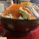 寿し兆 - 酢飯はみ出てるやん！！！